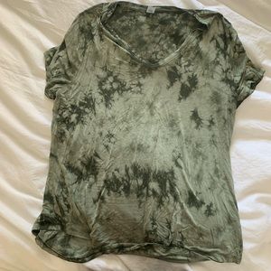 3/$15 SUMMER TOPS - Old Navy Tie Dye V-Neck